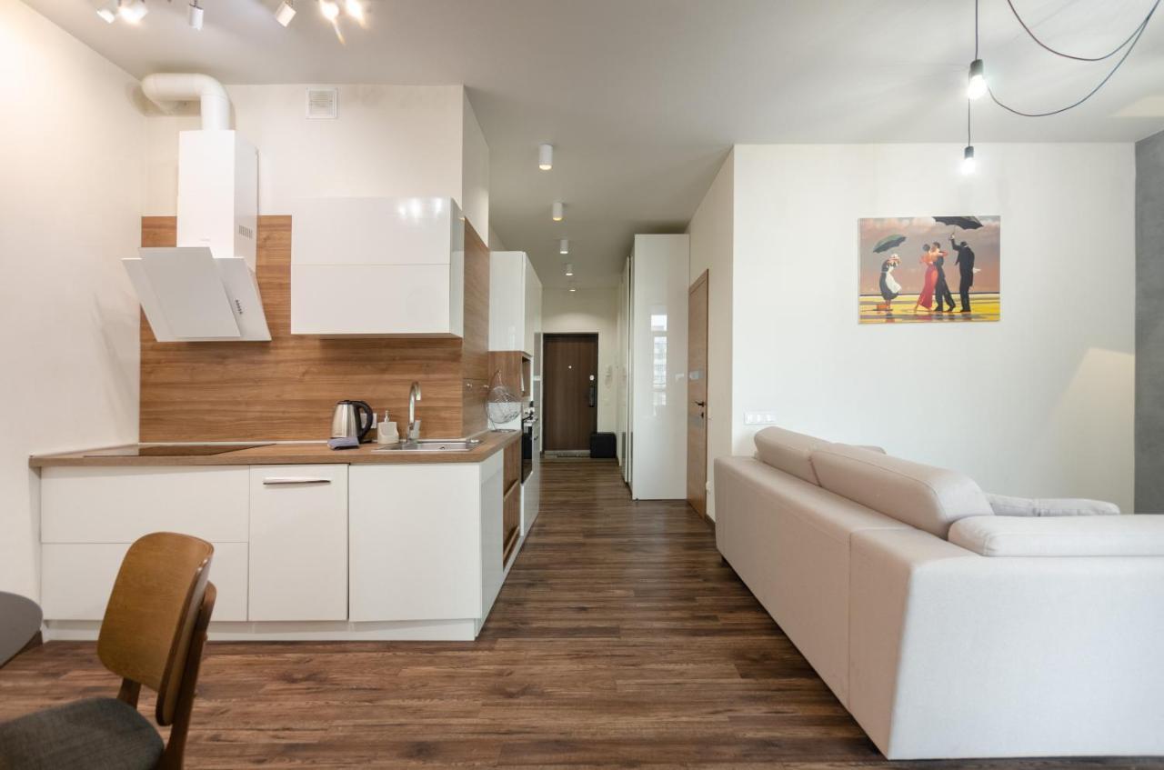 Petrovdom Apartaments 8-188 In Rc Central Park, 7 John Mccain Street Kiev Buitenkant foto