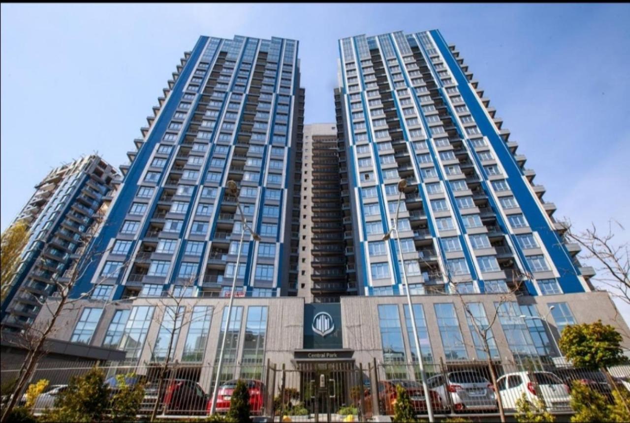 Petrovdom Apartaments 8-188 In Rc Central Park, 7 John Mccain Street Kiev Buitenkant foto
